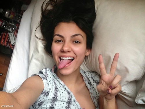 ohfree:  Victoria Justice nude pictures 