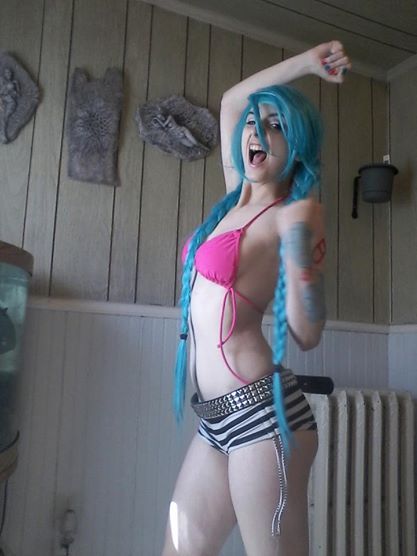 sharkofporn:  Jynx Cosplay