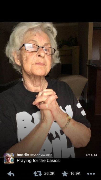la-noire-de:  alltheco0lkidsrdoinit:  linrenzo:  sixpathsofbased:  cumprise:  yahoneydip:  This fucking woman  omg  My wife  Lmfao  Tryna be like this when I’m 70  This is like looking into the future old people really are going to be like this. 