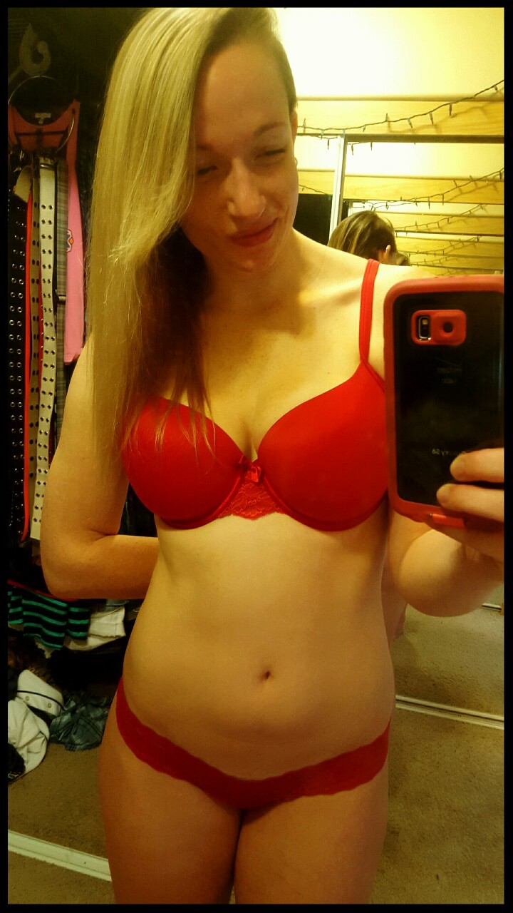 beastsandbooze:  I match today! And I was also trying to show that my nipple rings