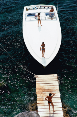 mpdrolet:  Speedboat Landing, 1973            Slim Aarons