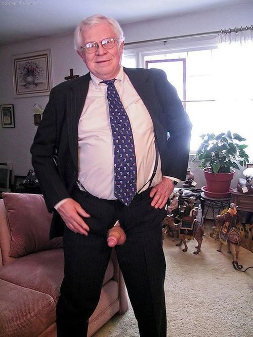 fontelino10:  nizar89:  johnharrisson27:  Beautiful sex man, Love to have it off with him.  Lovely daddy you want company  q gostoso