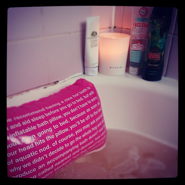 Casual #LushLtd #Brightside #bath middle of the day! Why not! # relax