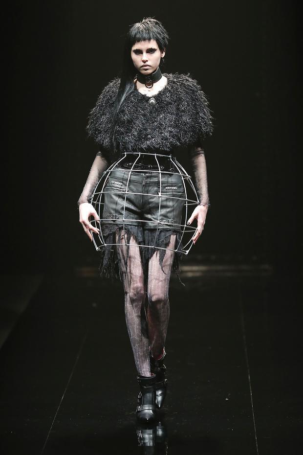 poisoned-apple:  - ALICE AUAA // Fall-winter 2013-2014 - 