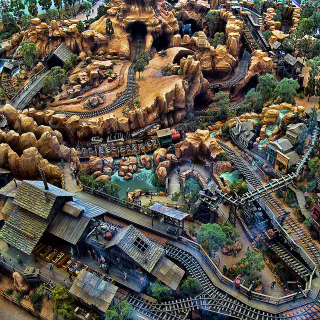  Thunder Mountain from above 