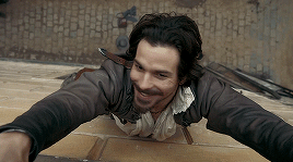 enigma-the-mysterious:chastainsjessica:aramis in every episode→ 1.01 Friends and EnemiesAlways reblo