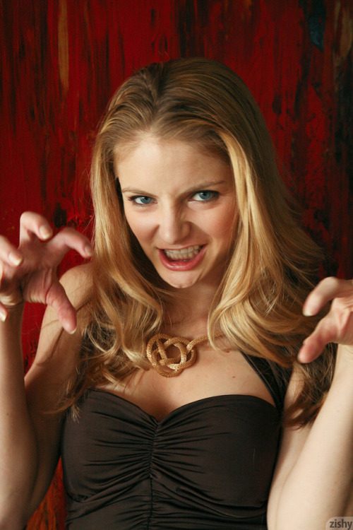 Jules Hartley - www.zishy.com