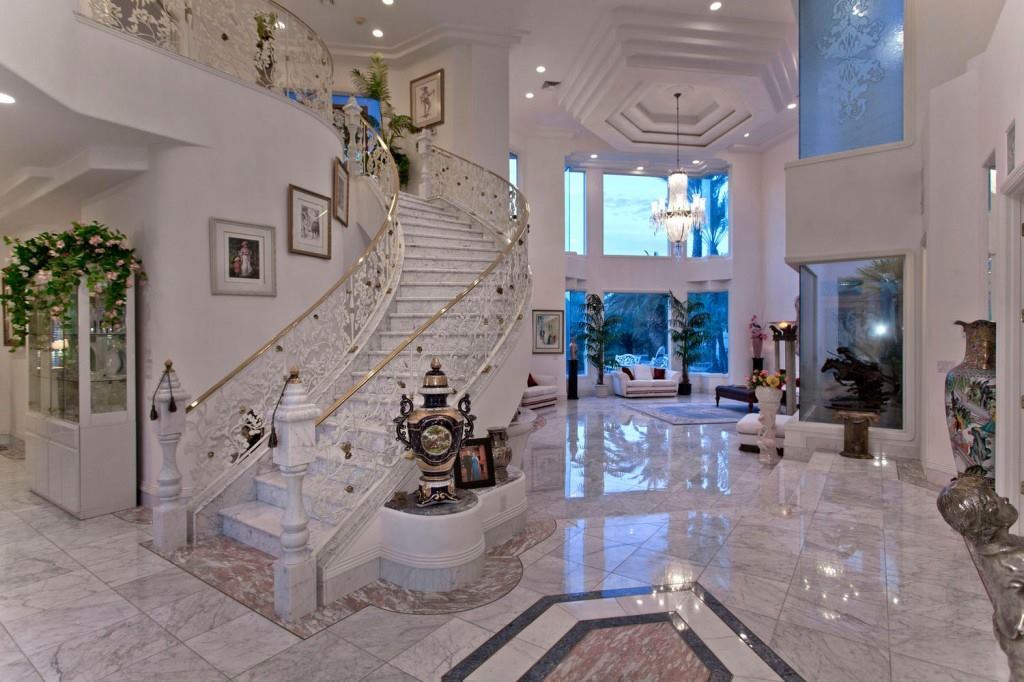 erotic-dreams-n-luxury:   