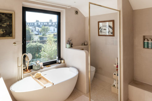 thenordroom:Home in London  THENORDROOM.COM - INSTAGRAM - PINTEREST - FACEBOOK  