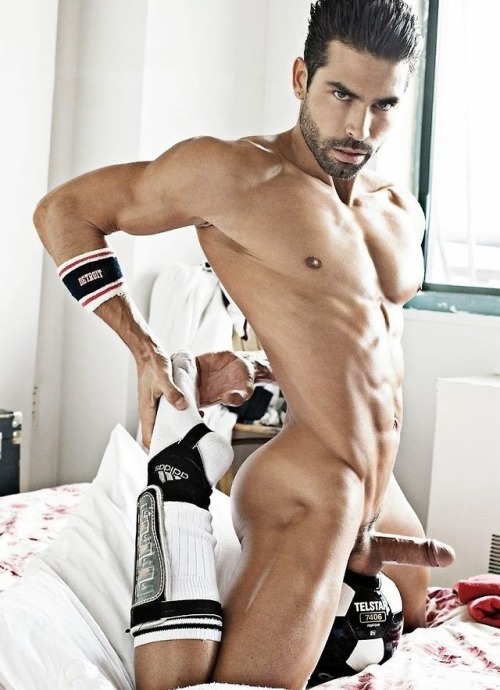 hotmales-n-stuff:  follow Hot Males ‘n Stuff and my more work safe blog Tissy’s Stuff