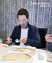 mollydobby:Benedict vs dumpling in Shanghai - (Doctor Strange interview, Oct 2016)