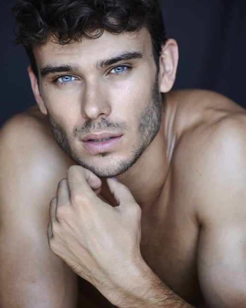 nuttypostcat:David Carrion Deniz