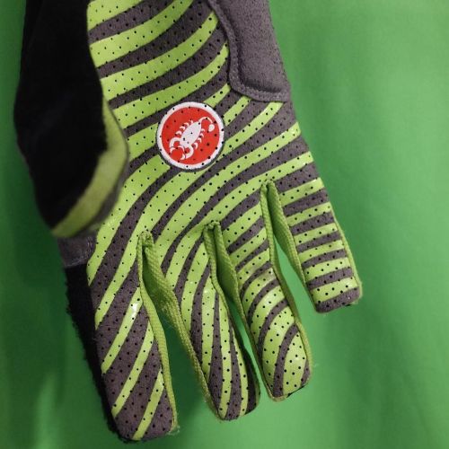 pedalitout: New for this season, a green version of our CX glove. #dxoone by castellicycling 