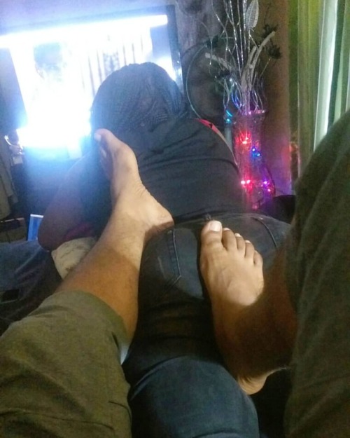 pediking:Properly #relaxing #myfeet on a #humanfootstool as she watches a #tvshow