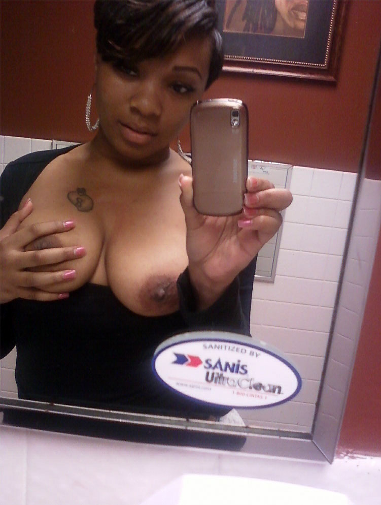 niceassblack:  http://niceassblack.tumblr.com/