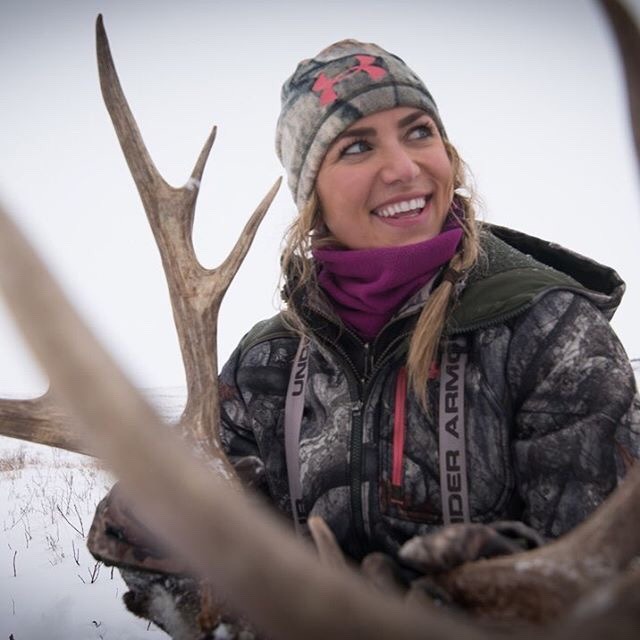 mossyoak:  Successful winter adventure for Eva Shockey.