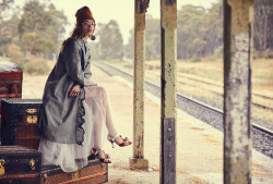 ibbyfashion:Ondria Hardin by Will Davidson, Vogue Australia