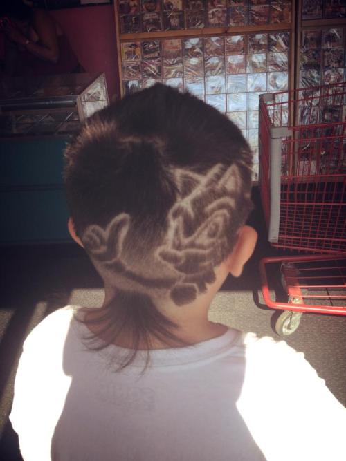 duckydeathly:  Don’t even talk to me unless you have this haircut