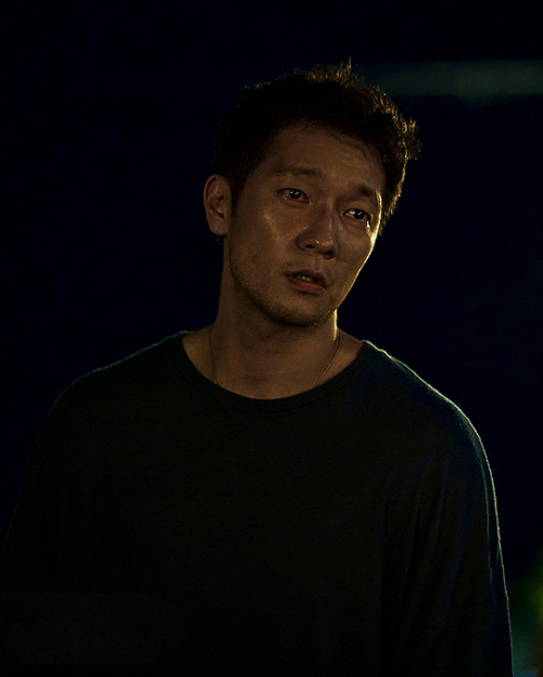 netflixdramas: Son Seok Koo as Gu Ja GyeongMy Liberation Notes (2022) dir. Kim Seok Yoon