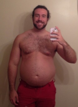 bigdudesarehot:  bigdudesarehot:  A late tummy Tuesday  ^my heaviest, 265lbs last august