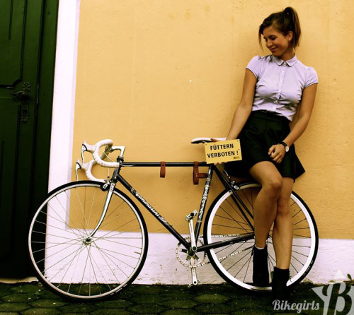 bikegirlsblog: Chris Sis from Austriawww.bikegirls.blog.hu