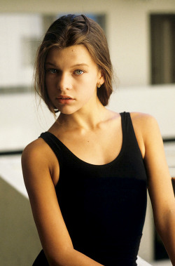 mabellonghetti:  Milla Jovovich photographed