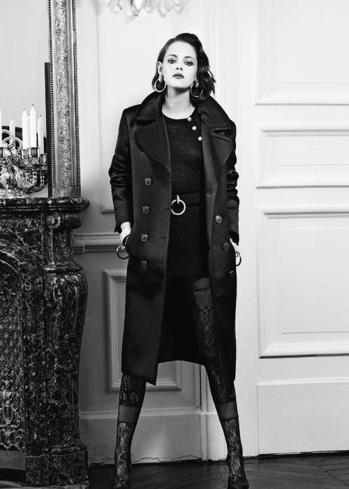 melissagold:  Kristen Stewart - CHANEL Metiers d'Art Paris Photoshoot 2016