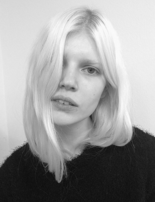 prettydressesinthelaundry:   