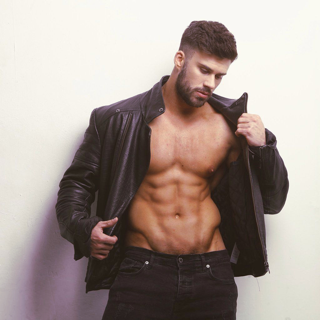 Liam Jolley Fitness model
