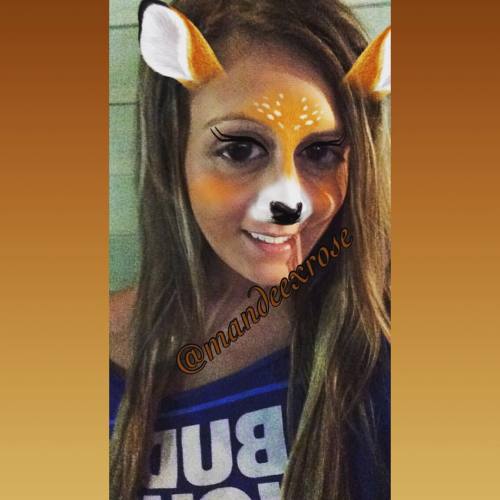 sparklingc0xxcainelines:  I’m a deer👋🏾🐴 on #chaturbate @chaturbate chaturbate.com/b/mandeexr0se (zero) if it stays slow I'ma switch sites*UPDATE* now on #cam4 cam4.com/mandeexrose come play with me and bring tips💞💓🐱💦   That is soooooo