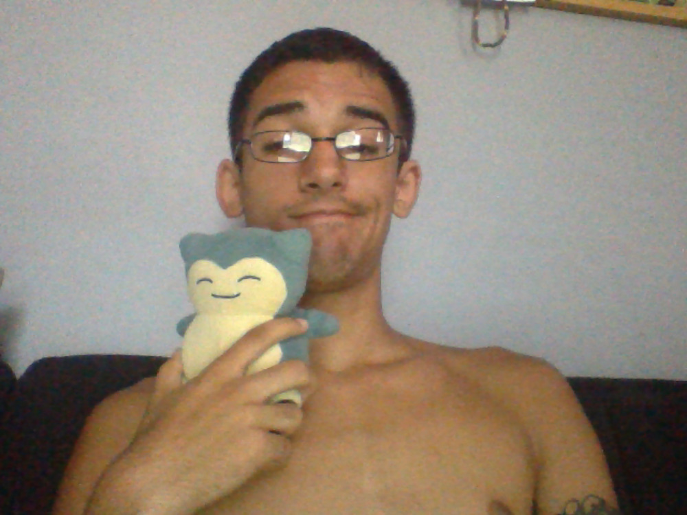 aidoneous:  So I thought I’d introduce you guys to my cuddle buddy~ 