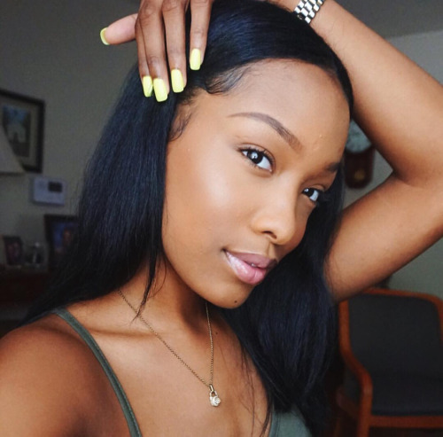 Dark-Skinned-Babes
