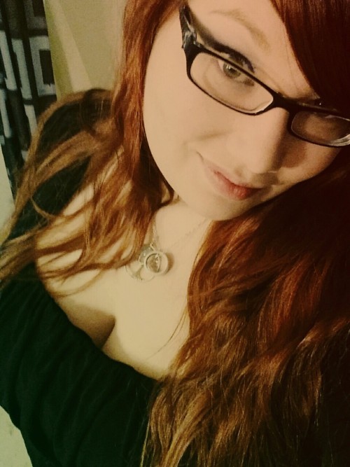 labellaashley69:  I can upload from my phone? What is this magicness…. teasing you with my bra (zomg it’s so pretty!) Then flashing my nipple! …..side note what’s the deal with my tongue?! Lol … @labellaashley69 on twitter