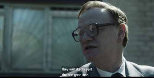 davantagedenuit:franklins-leg:mycravatundone:I CANNOT BELIEVE ONCE AGAIN JARED HARRIS GIVES A GENUIN