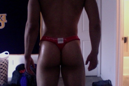 gaybubblebuttboyz:  iloveazz89:  www.iloveazz89.tumblr.com   To submit pics send them to KIK: TOPJERZEE or email them to topjerzee@yahoo.com.  gaybubblebuttboyz Kik: gaybubblebuttboyz