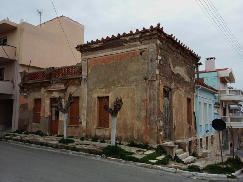 Clouds of time over Lavrio