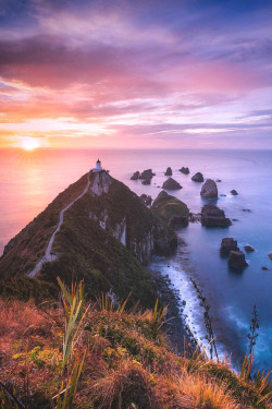 lsleofskye:  Sunrise at the edge of the world .. what a feeling and what a view 🌊 | rachstewartnz Location: South Island, New Zealand 