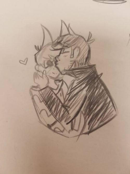 Giving Your Rat Husband A S M O O C H