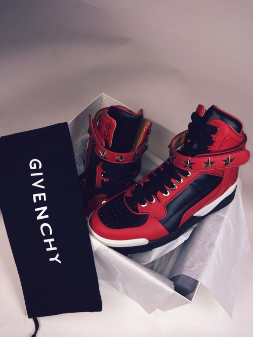 phuckindope:  Phuckindope.tumblr.com