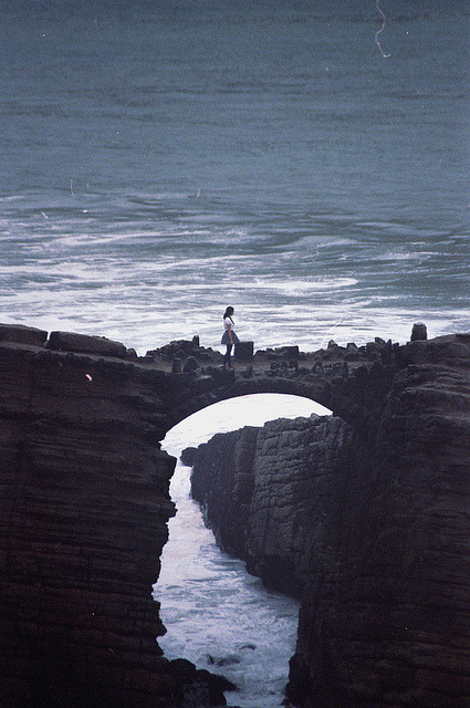 brutalgeneration:  untitled by Leslie Hosokawa on Flickr.