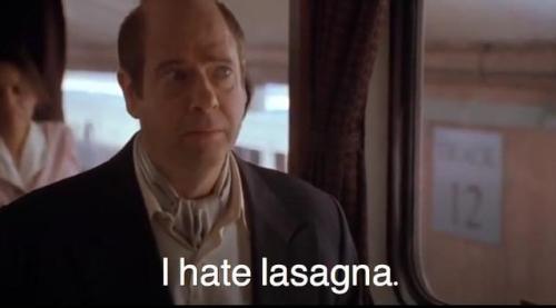 In ‘Garfield,’ the villain, Harry Chapman, says that he hates lasagna. This is a reference to how Ga