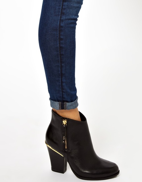 mirnah: Wishlist: River Island Anty Zip Smart Boots