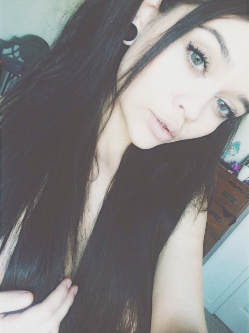 captainbitchtitss:Knowledge doesn’t bring chaos, ignorance does.