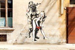 dayne5150:  Oh Banksy, how I love thee….. 