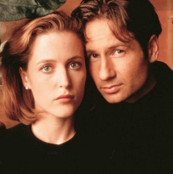 ohshutupmulder:  David Duchovny and Gillian Anderson photoshoots for ‘The X-Files’ [1995] 