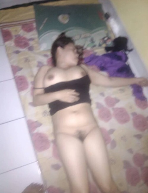 rahsia-ketiak-perempuan-melayu: aryfajri: #ngantuk…lelah…. Nmpk x bulu bulu halus kt k