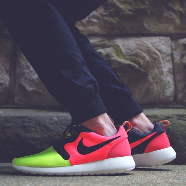 unstablefragments:  NIKE ROSHE RUN HYPERFUSE ‘MERCURIAL’ @nike.com