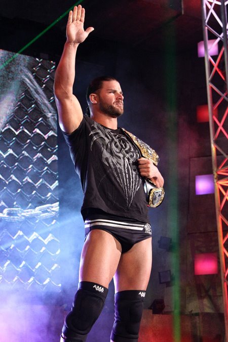 skyjane85:  Bobby Roode (found on facebook…not mine…credit goes to owner) @gradosgirl 