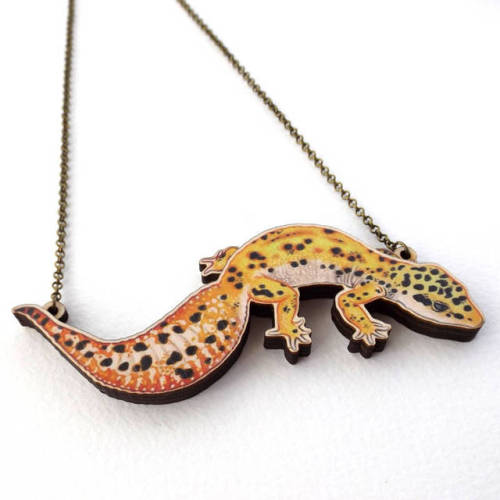 happyhookingmama:sosuperawesome:Reptile, Axolotl and Creepy Crawlies Necklaces by BIRCH pls on Etsy 