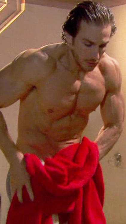 Eugenio Siller adult photos